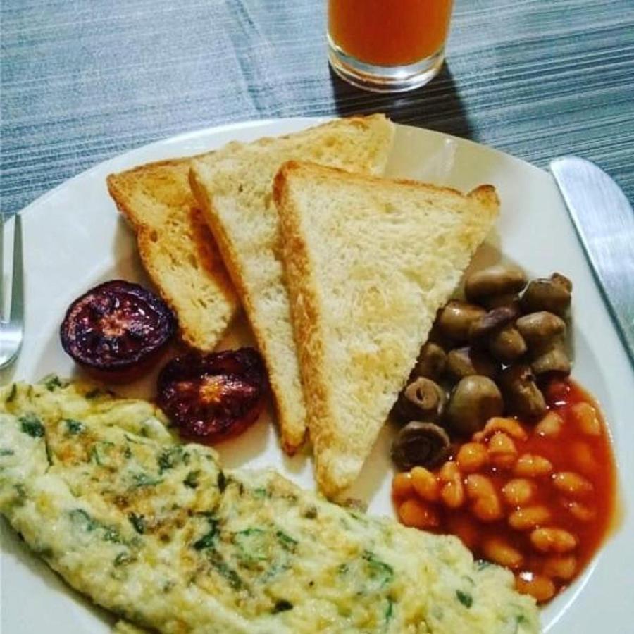 Rockski Boutique Bed & Breakfast Shillong Esterno foto