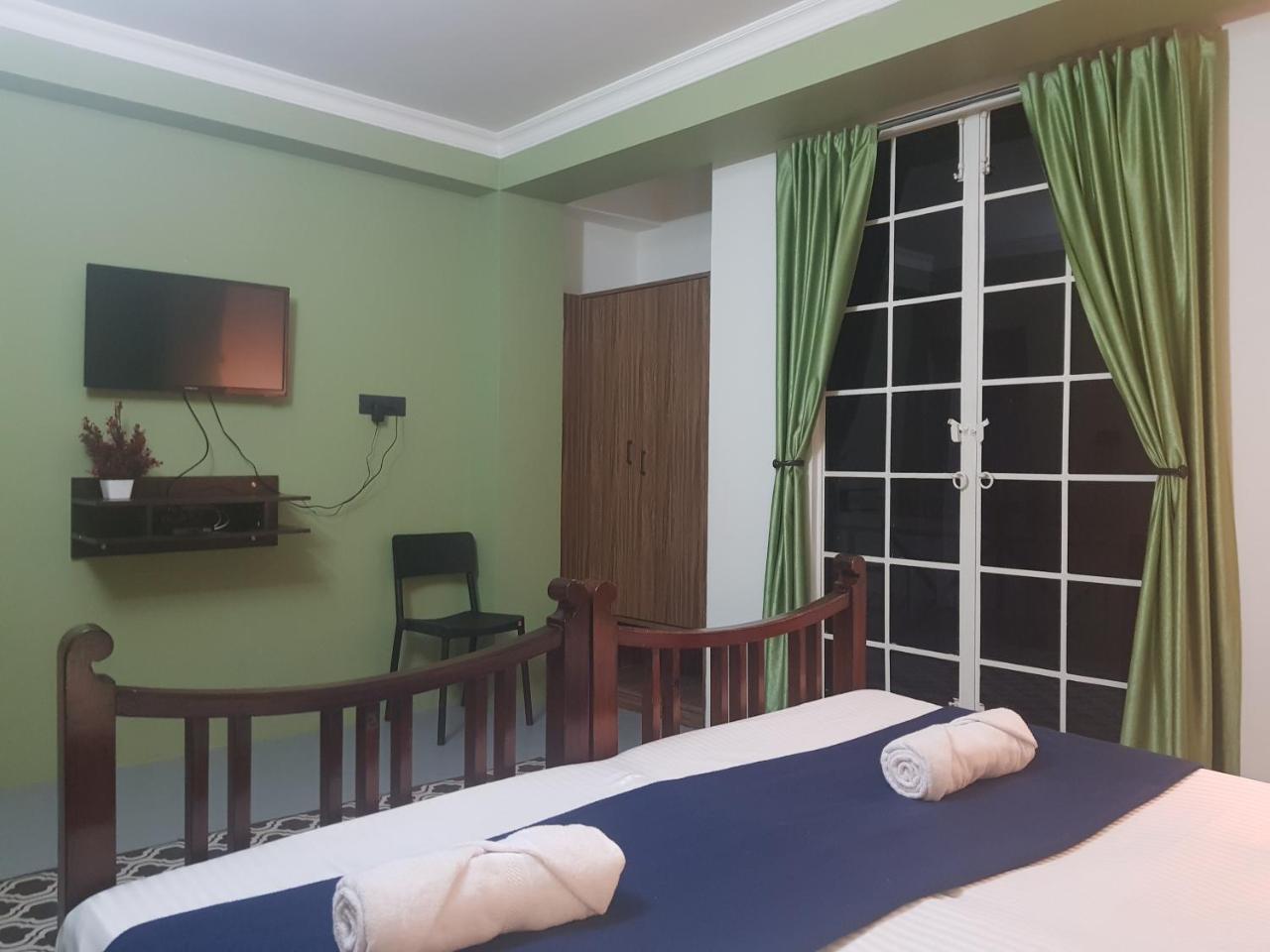 Rockski Boutique Bed & Breakfast Shillong Esterno foto