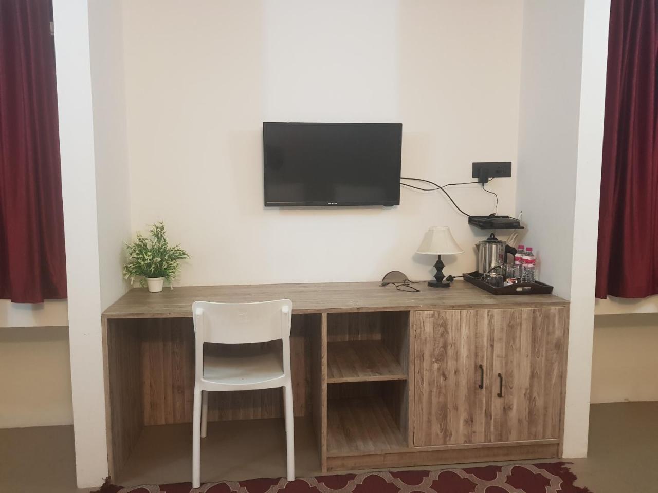 Rockski Boutique Bed & Breakfast Shillong Esterno foto